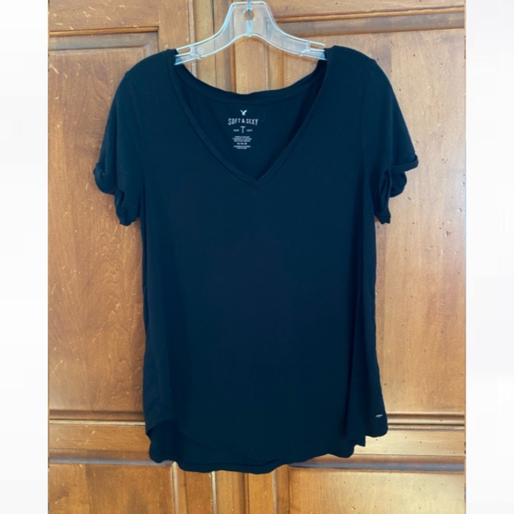 Black short sleeve v neck